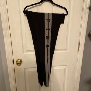 Victoria’s Secret pink leggings